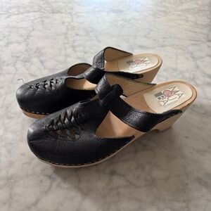 Maguba of Sweden Nairobi woven leather Clogs - Black, 39